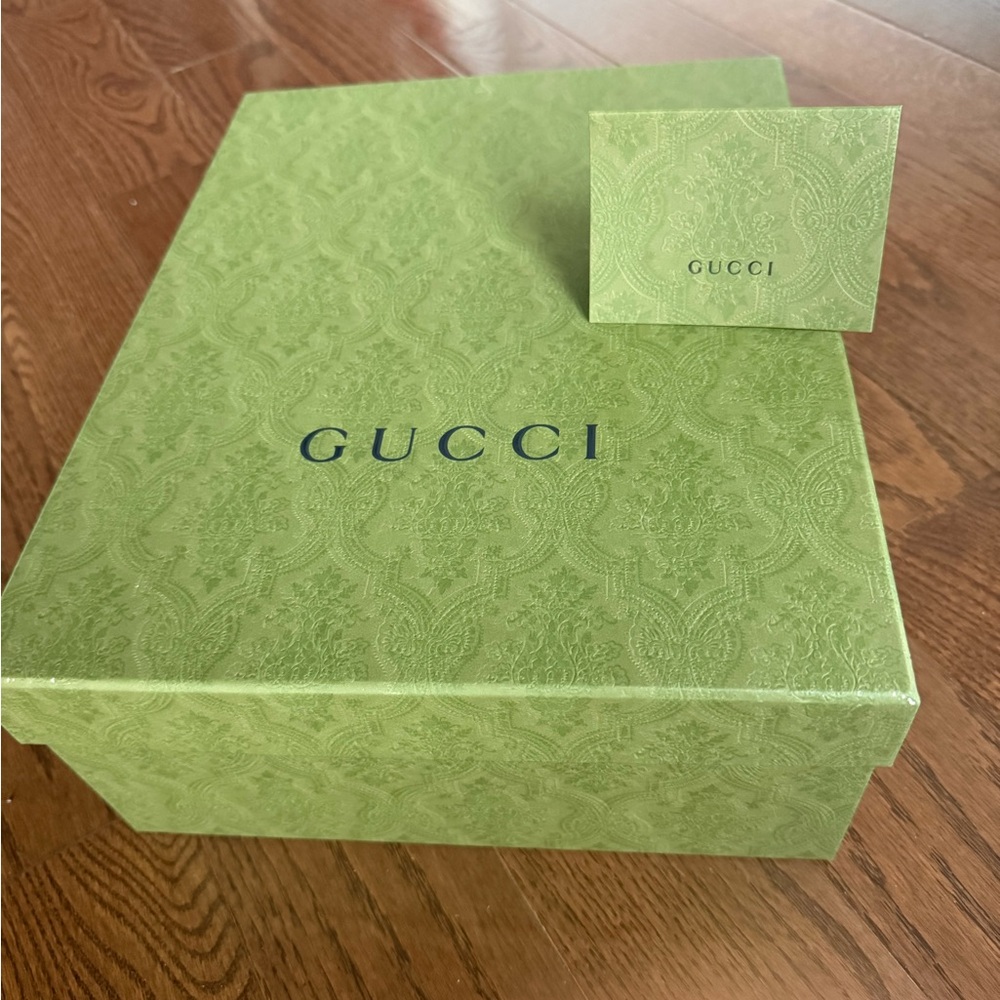 Large Gucci Green Embossed Box and card